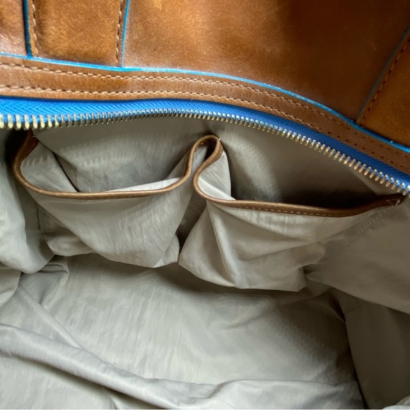 Olivia Harris tan leather tote shoulder bag subtle blue trim - Picture 10 of 12